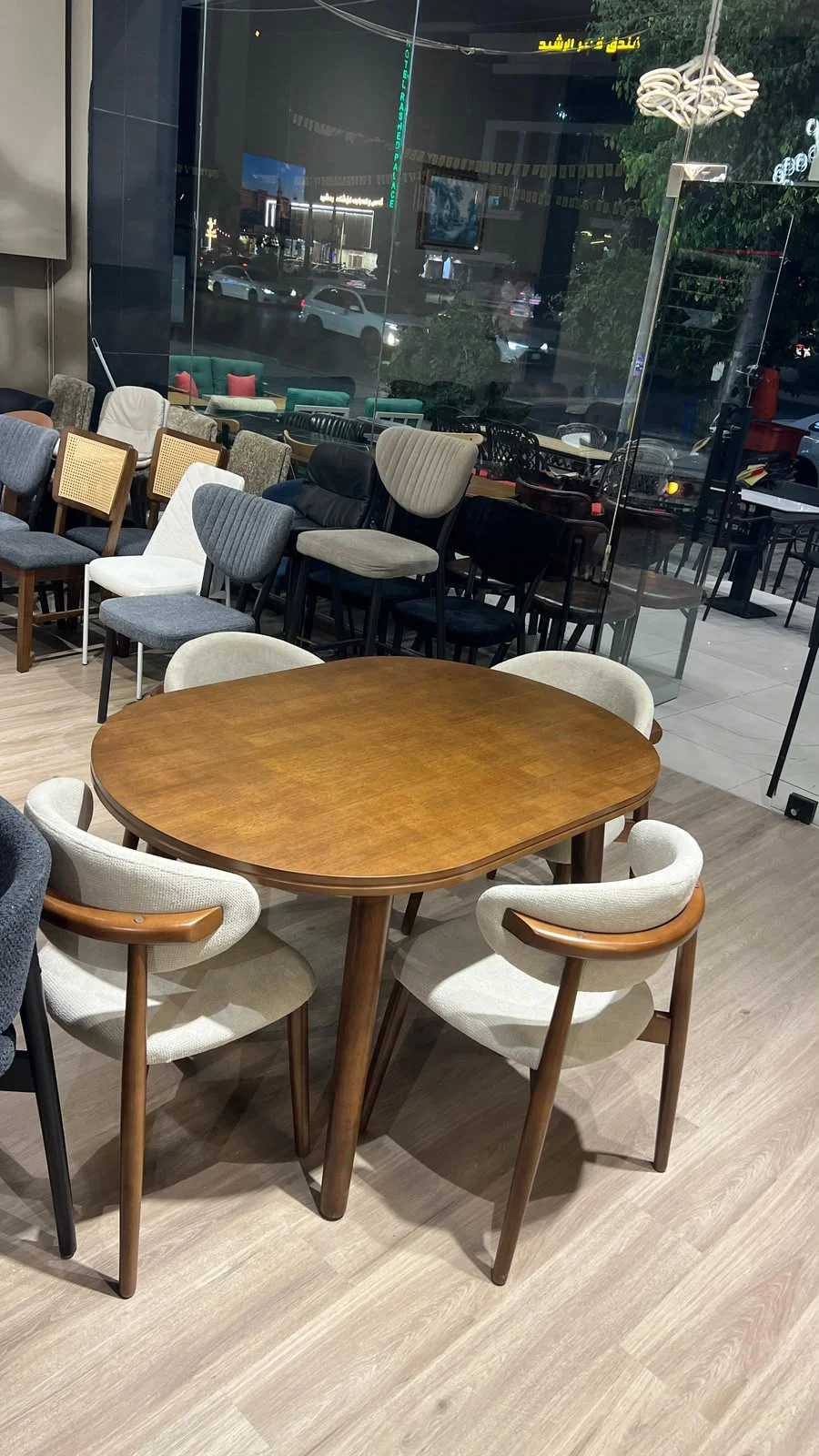 مێزی نانخواردنی خڕی نۆردیک بە ٤ کورسی - Bakhtyar Furniture